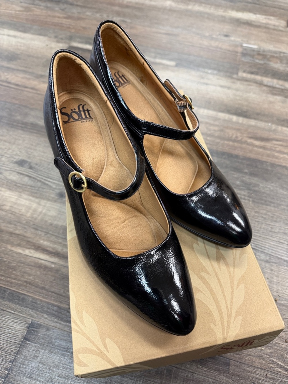 BRAND NEW Sofft Sienna Black Patent Leather Pumps Shoe Size 6